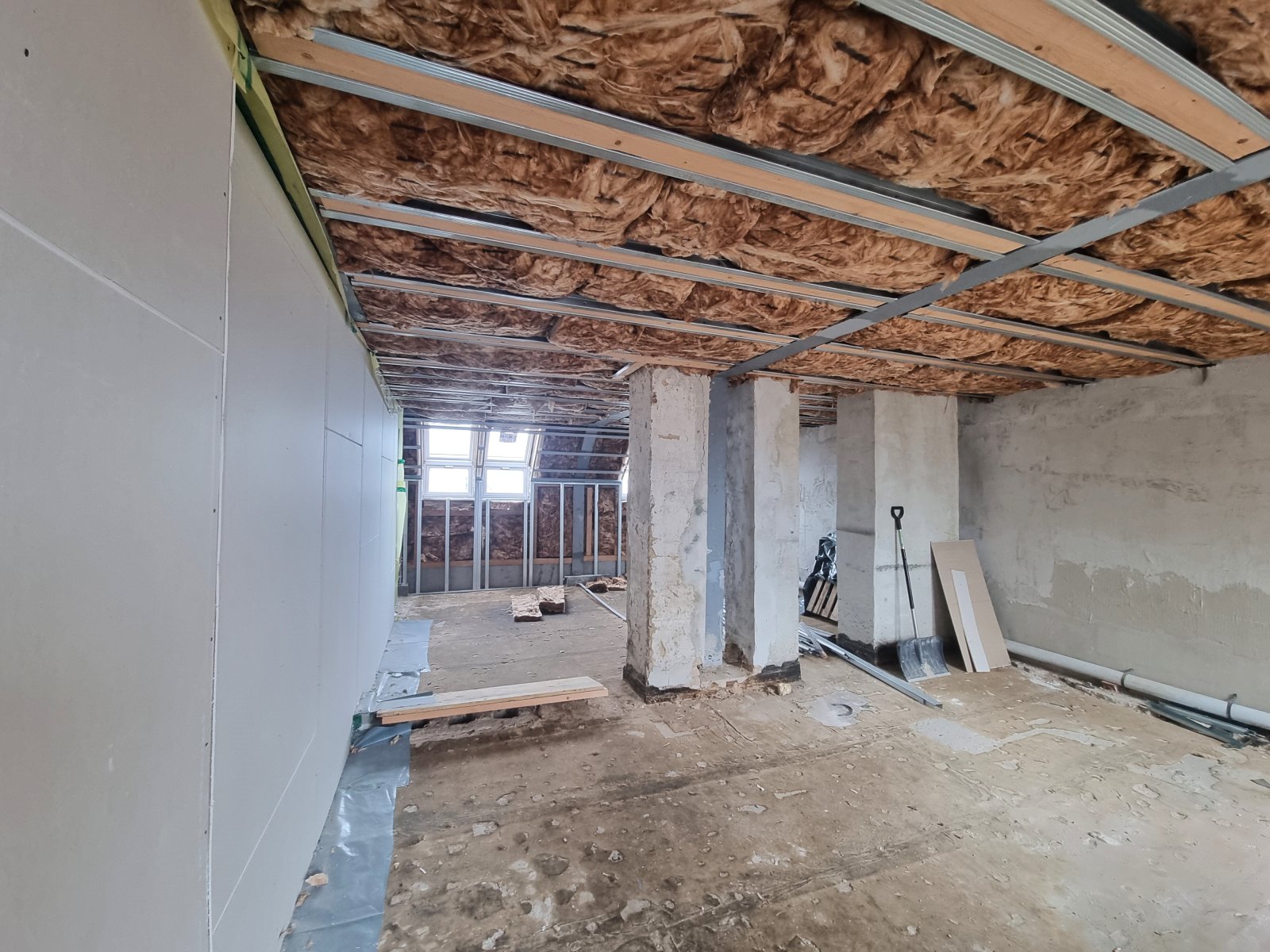 1160 WIEN: DACHGESCHOSS-PROJEKT MIT 7 EINHEITEN - ROHBAU MIT HOHEM UPSIDE